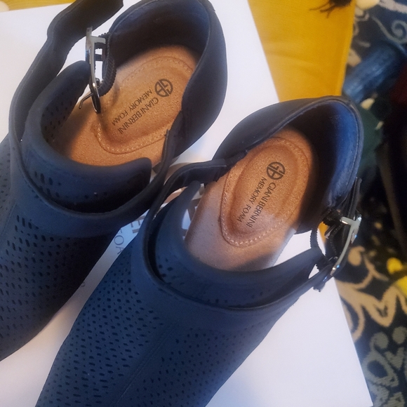 *** SOLD *** - Picture 2 of 7